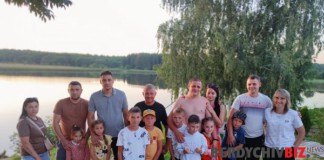«Гурт розумних і міцних» організували відпочинок для сімей військових та ветеранів Родинний відпочинок