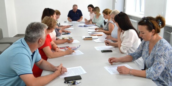 Нарада у виконкомі