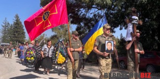Скаківка попрощалася з Захисником Олегом Ейсмонтом Скаківка попрощалася з Захисником Олегом Єйсмонтом