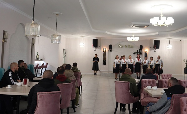 Працівники культури Швайківської громади та діти також підготували