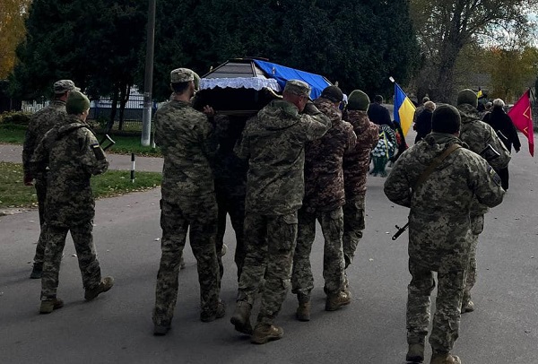 Похорон героя