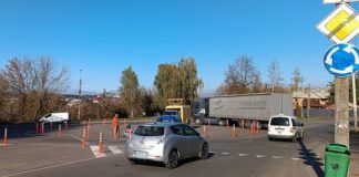 КП «Бердичівкомунсервіс» інформує: перекриття руху та сигнальні стовпчики на Замковій КП «Бердичівкомунсервіс» інформує