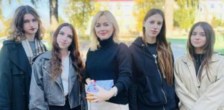 У Гришковецькому ліцеї зібрали понад 40 тисяч гривень для підтримки ЗСУ У Гришковецькому ліцеї зібрали понад 40 тисяч гривень