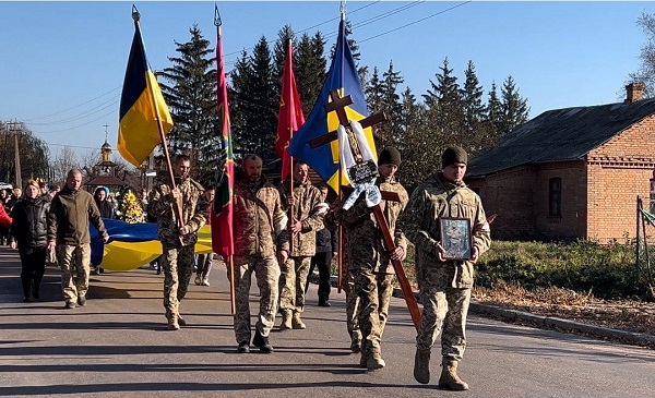 Провести Героя в останню путь прийшли рідні