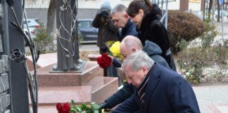 Бердичівська громада вшанувала воїнів у День Збройних Сил України Бердичівська громада вшанувала воїнів