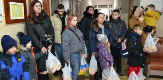 Родини полеглих Героїв підтримують поранених військових у бердичівському госпіталі Родини полеглих Героїв підтримують поранених військових