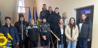 Учні та вчителі Хажинського ліцею вкотре допомогли Захисникам Учні та вчителі Хажинського ліцею вкотре допомогли Захисникам
