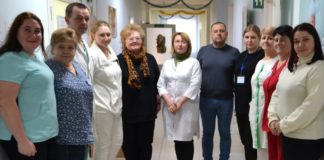 Олена Петрівська та Костянтин Гінгуляк привітали батьків Олена Петрівська та Костянтин Гінгуляк привітали батьків