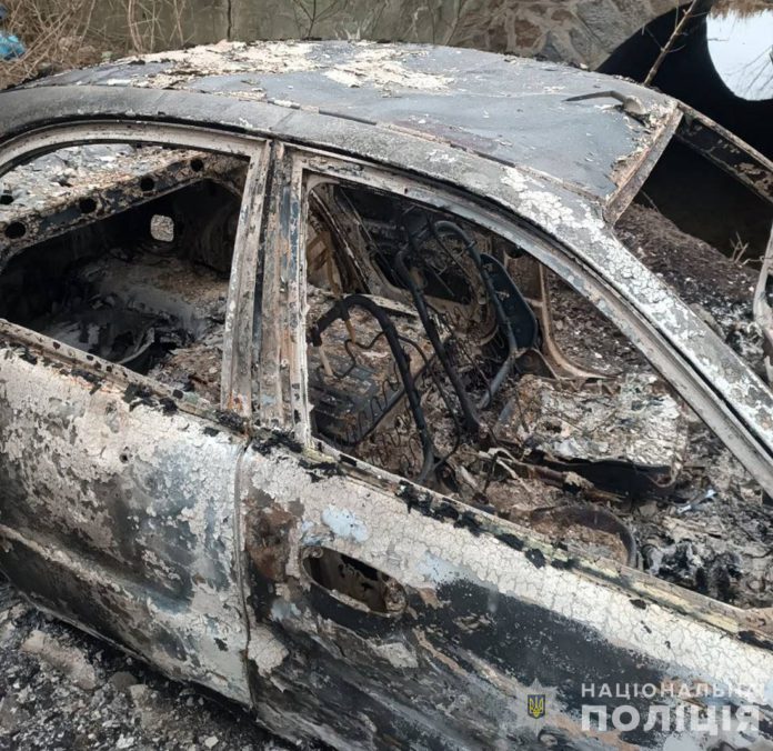 У Бердичівському районі викрали та спалили авто