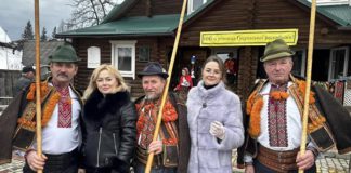 Голова Гришковецької громади взяла участь у заходах на честь 106-ї річниці Гуцульської республіки Голова Гришковецької громади взяла участь у заходах