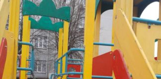 У Бердичеві відремонтували дитячий майданчик по вулиці Садова У Бердичеві відремонтували дитячий майданчик