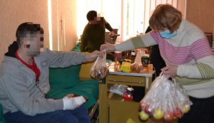 «Берегині Бердичева» продовжують допомагати захисникам