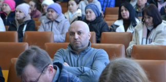Бердичівська міська рада звільнила Артема Азізова з посади першого заступника та призначила Костянтина Анучіна Артем Азізова