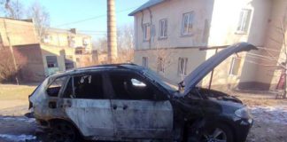 У Бердичеві згорів автомобіль BMW X5: ймовірний підпал У Бердичеві згорів автомобіль BMW X5: ймовірний підпал