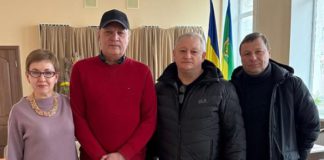 Меценат Юрій Ніколаєнко підтримав юних шахістів Бердичева Меценат Юрій Ніколаєнко підтримав юних шахістів Бердичева