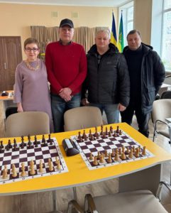 Меценат Юрій Ніколаєнко підтримав юних шахістів Бердичева
