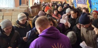 Дитячий день у Семенівській громаді: 130 дітей отримали теплі набори від британського фонду «Люмос» Дитячий день у Семенівській громаді