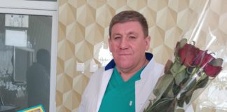Ювілей у стилі мудрості та молодості: завідувач травматологічного відділення Володимир Заєць відзначив знаменну дату Завідувач травматологічного відділення Володимир Заєць відзначив знаменну дату