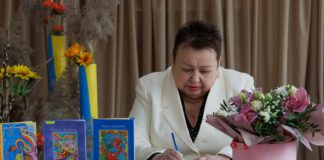 У Бердичеві відбулася творча зустріч “Коханням серце розмовляє” з Ольгою Дзюрбей У Бердичеві відбулася творча зустріч "Коханням серце розмовляє" з Ольгою Дзюрбей