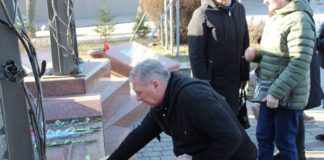 У Бердичеві вшанували українських добровольців: історії самопожертви та боротьби за свободу У Бердичеві вшанували українських добровольців
