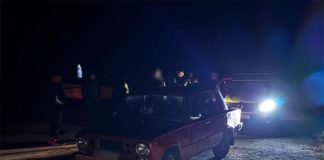 На Житомирщині затримали чоловіка, який побив і заштовхав підлітка до багажника На Житомирщині затримали чоловіка, який побив і заштовхав підлітка до багажника