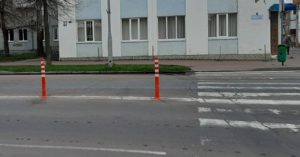У Бердичеві встановлюють делінеатори біля шкіл