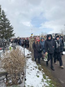 Гришковецька громада провела в останню путь Героя Руслана Черняєва