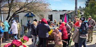У Семенівській громаді попрощалися із Захисником України Юрієм Васильєвим У Семенівській громаді попрощалися із Захисником України Юрієм Васильєвим
