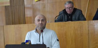 Азізов – вічний перший заступник: Бердичівська рада не змогла сказати “бе” Азізов – вічний перший заступник: Бердичівська рада не змогла сказати "бе"