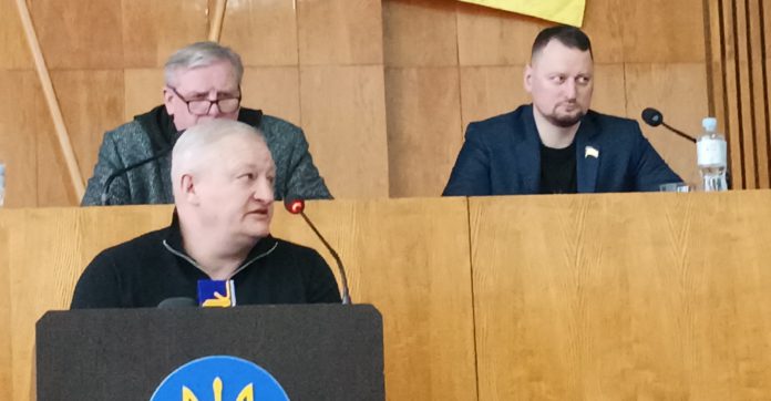 Депутат Юрій Ніколаєнко запропонував взяти кредит на відбудову аварійних мостів