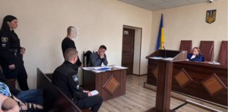 У Бердичеві суд відправив під варту підозрюваного у замаху на вбивство: ніж у груди “випадково” У Бердичеві суд відправив під варту підозрюваного у замаху на вбивство