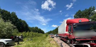 ДТП біля Гришківців ускладнює рух на трасі М-21 ДТП біля Гришківців ускладнює рух на трасі М-21