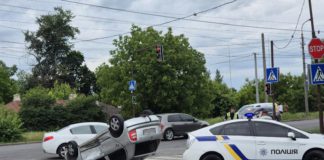 Вирок за п’яне водіння: 3 роки тюрми жителю Бердичівського району за тяжке ДТП Ще одне ДТП у Бердичеві: автомобіль перекинувся на перехресті Житомирської та Цадика