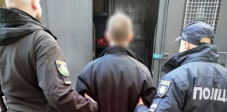 Жителя Бердичева засуджено за спробу підкупити поліцейських Поліція затримала