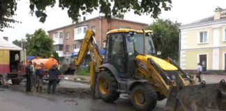 У Бердичеві завершено ремонт водогону: систему наповнюють водою У Бердичеві завершено ремонт водогону: систему наповнюють водою