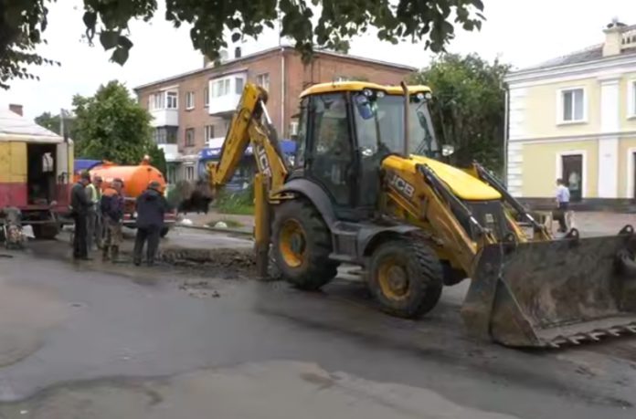 У Бердичеві завершено ремонт водогону: систему наповнюють водою