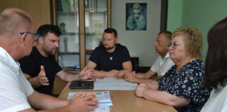 Влада планує реконструкцію реанімаційного відділення у лікарні Бердичева Влада планує реконструкцію реанімаційного відділення у лікарні Бердичева