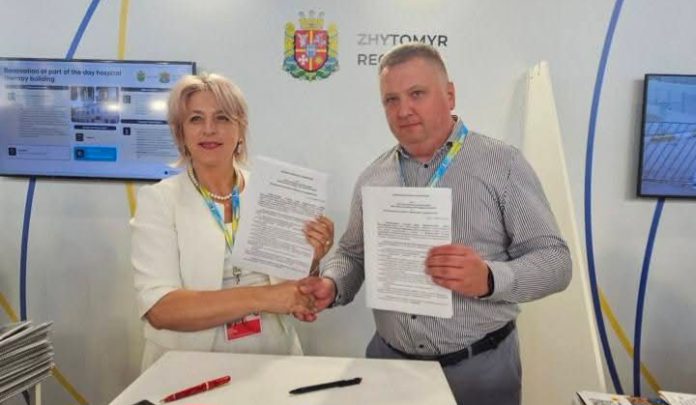 Максим Самчик підписав меморандум про співпрацю з українською діаспорою в Італії на URC2025