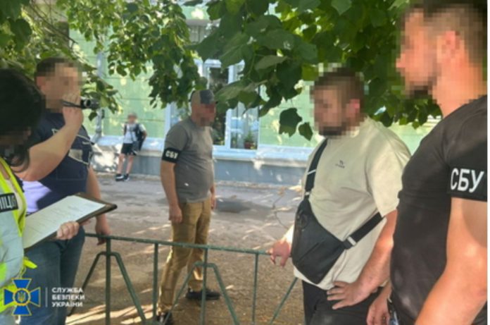 «Рятівник» від мобілізації: як за $4000 купити «бронь» і квиток до в’язниці