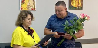 Семенівська громада вшанувала Олександра Рижака відзнакою Міноборони за підтримку ЗСУ Семенівська громада вшанувала Олександра Рижака
