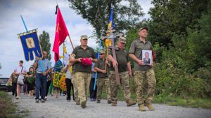 Семенівська громада вшанувала Героя: прощання з Петром Сніжком