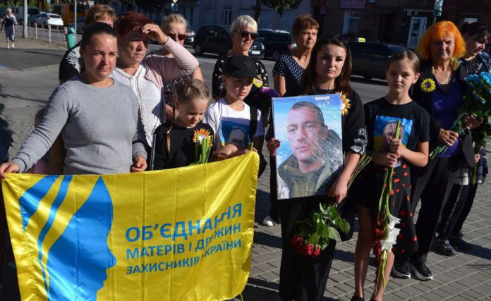 Вшанування героїв: Бердичівська громада віддала шану загиблим воїнам за свободу України