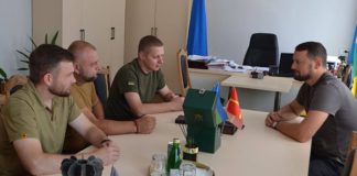 Бердичів: зустріч з командуванням 68-ї артилерійської бригади Бердичів: зустріч з командуванням 68-ї артилерійської бригади