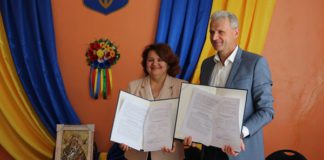 Співпраця громад: підписано договір між Семенівською, Червоненською та Вчорайшенською громадами для спільного розвитку Співпраця громад: підписано договір між Семенівською, Червоненською та Вчорайшенською громадами для спільного розвитку