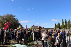 У скорботі серця: Швайківська громада попрощалася з Героєм Дмитром Дячуком