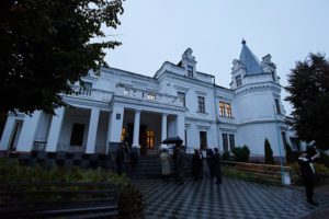 Група меценатів відновить палац Терещенків