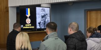 Бердичів вшанував Героїв України: посмертне звання Почесних громадян для захисників Бердичів вшанував Героїв України: посмертне звання Почесних громадян для захисників