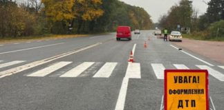 Трагічна аварія на трасі Бердичів-Житомир: пішохід загинув під колесами Hyundai поблизу Станишівки Трагічна аварія на трасі Бердичів-Житомир: Пішохід загинув під колесами Hyundai поблизу Станишівки