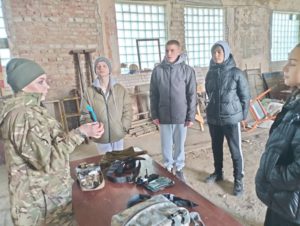 Семенівська громада: дев’ятикласники опановують вогневу підготовку