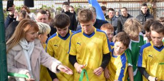 Відкриття сучасного спортивного майданчику в Бердичівському ліцеї №10 «Тріумф» Відкриття сучасного спортивного майданчику в Бердичівському ліцеї №10 «Тріумф»